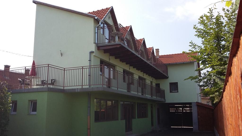 Pensiunea Casa Szabi Luna de Sus  Bagian luar foto